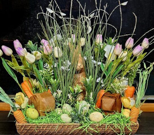 Make an easy and bright Easter Centerpiece