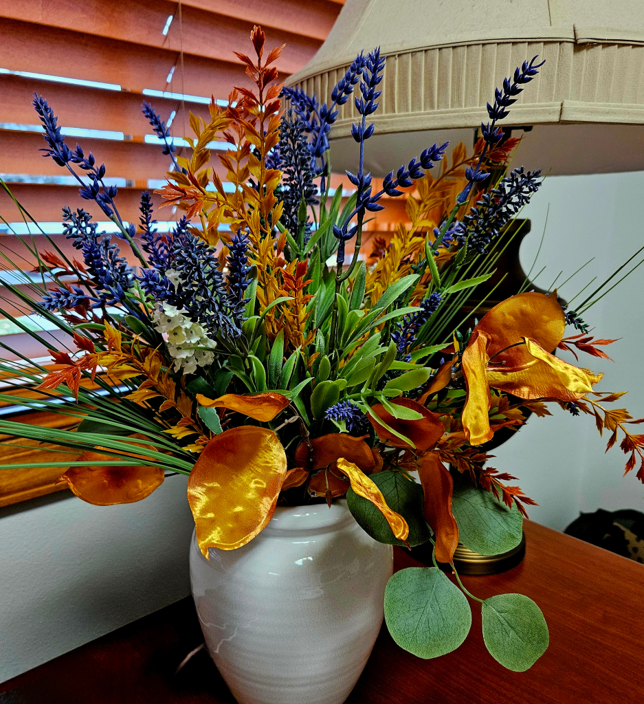 Extend your seasonal decor